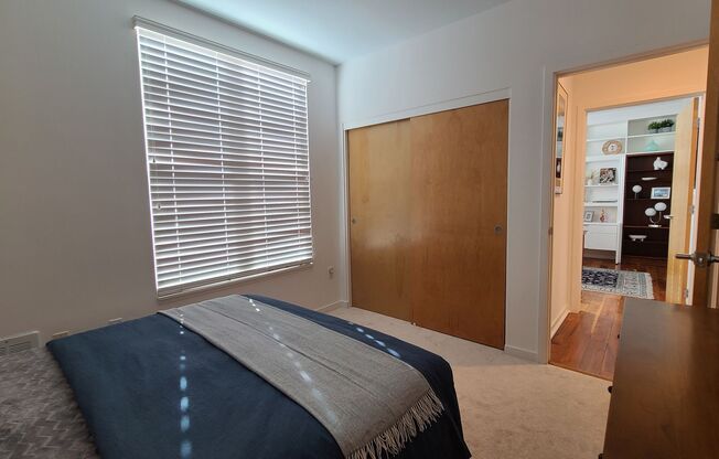 3 beds, 2 baths, $5,250, Unit # 1418