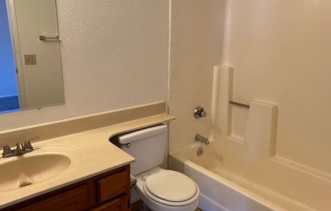 3 beds, 2 baths, 1,078 sqft, $1,750, Unit #1