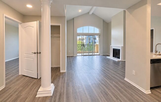 3 beds, 2 baths, 1,125 sqft, $3,598, Unit 301