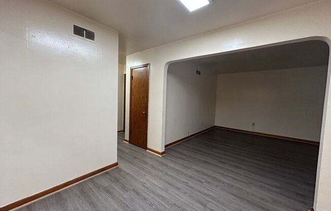 Spacious Duplex in Convenient Longview Location