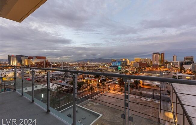 NEWPORT LOFTS--MAGNIFICENT PANORAMIC VIEWS OF CITY, STRIP & MOUNTAINS!!