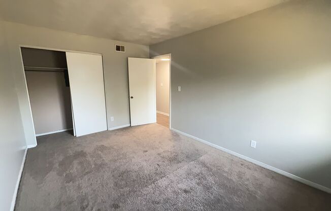 2 beds, 1 bath, 604 sqft, $772