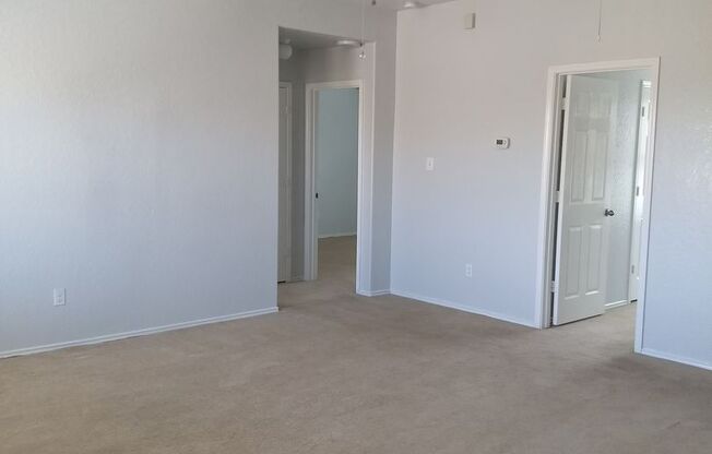 Spacious 4-Bedroom Home in Candlewood Park