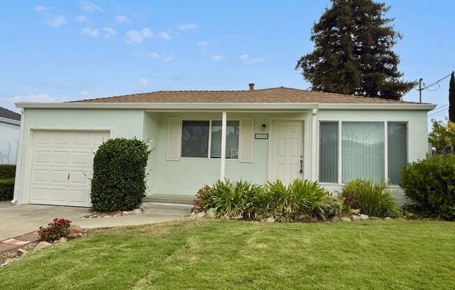 $3,850 | Gorgeous 3BR/2BA Single-Story Home in Mission San Jose (Fremont)