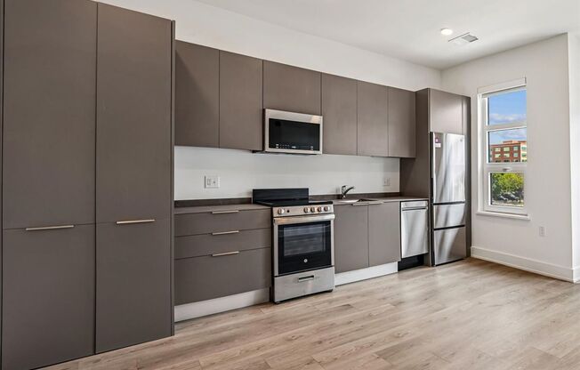 1 bed, 1 bath, 569 sqft, $1,899, Unit 208