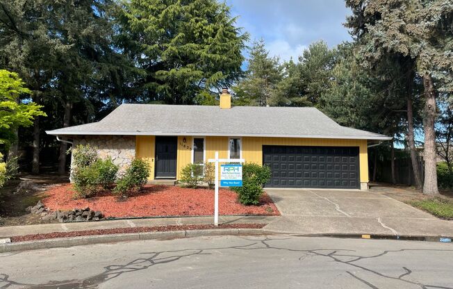 3 Bed 2 Bath House in SW Beaverton/Tigard - Central A/C, Bonus Great Room, Laminate Flooring and More!