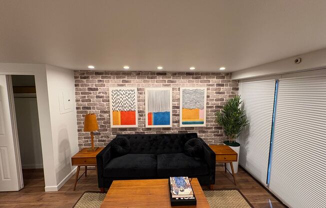 Charming Studio Apartment