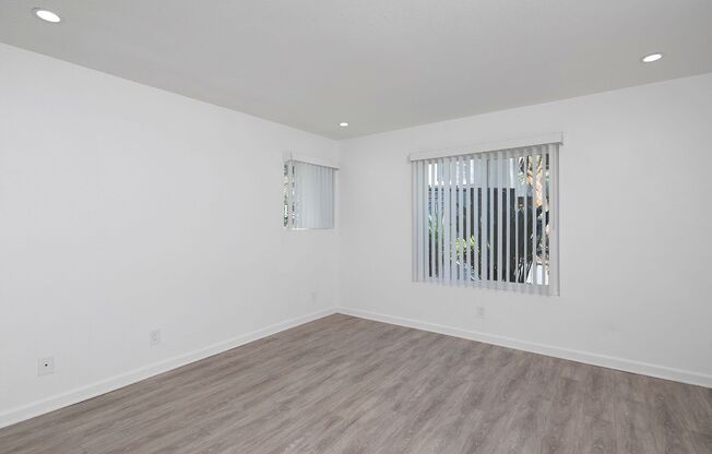 2 beds, 2 baths, 965 sqft, $2,895, Unit 130
