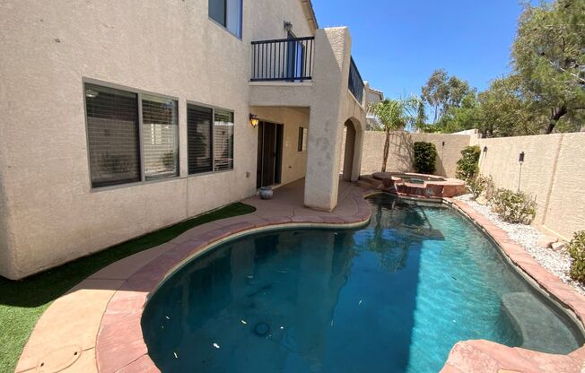 SUPER UPGRADED 3BD/2.5BA HOME W/ POOL/SPA!!
