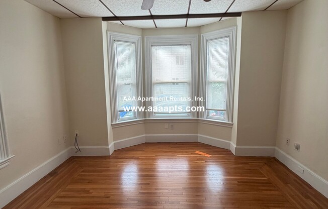 92 GRANVILLE AVE