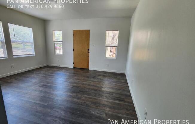 526 GOLDEN AVE