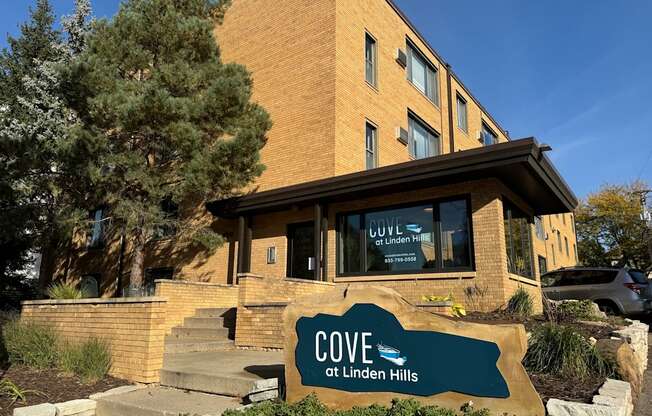 Exterior Building at Cove at Linden Hills, Minnesota