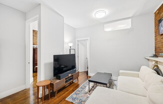 326 W 23 ST