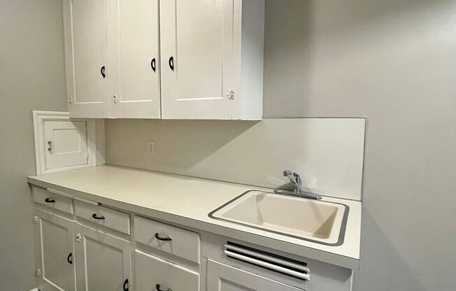 1 bed, 1 bath, $1,345, Unit 007