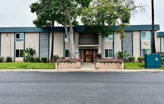 2 beds, 1 bath, 1,000 sqft, $2,325, Unit Del Coronado Villas