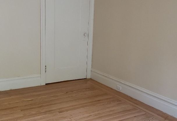 Studio, 1 bath, $1,725, Unit 202