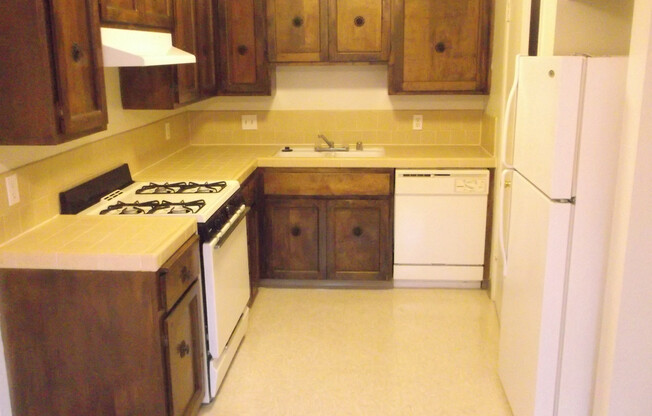 1 bed, 1 bath, 732 sqft, $1,375, Unit 53-106