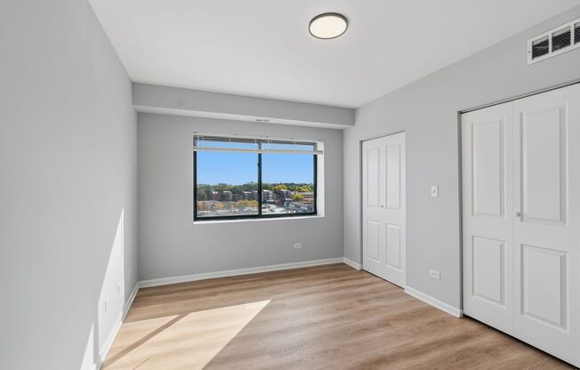 2 beds, 2 baths, 900 sqft, $2,550, Unit 512