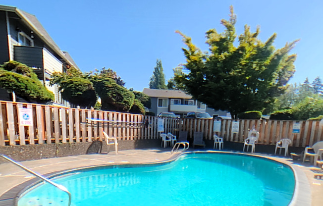 Studio, 1 bath, 355 sqft, $1,040