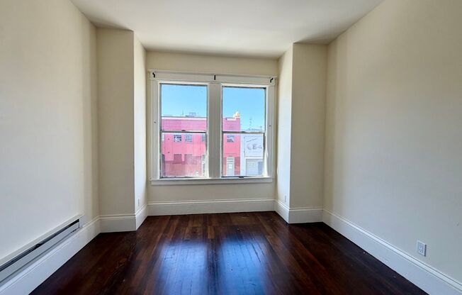 Bright & Spacious 1BR + Office in SOMA