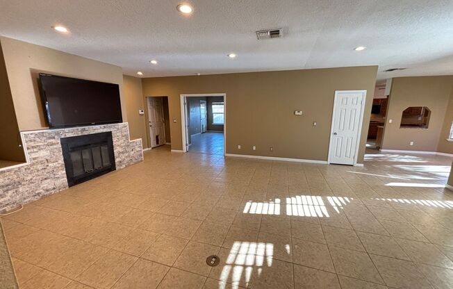 Stunning 3Bed/2Bath/2Car 1st Floor Condo with Private Yard, and Luxurious Amenities! $300 Off Move in Fees