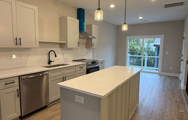 Brand New Townhomes For Lease in WestEnd