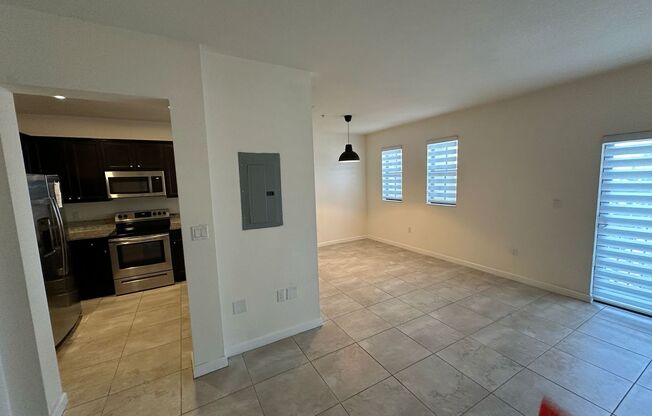 Stunning 3 Bed, 2.5 Bath Unit in Adagio at Central Park, Doral - Enjoy Top-Tier Amenities!