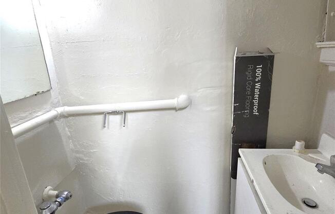 Studio, $3,600, Unit STORE 2