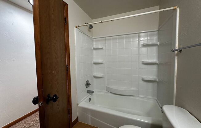 1 bed, 1 bath, $845, Unit Apt. 9