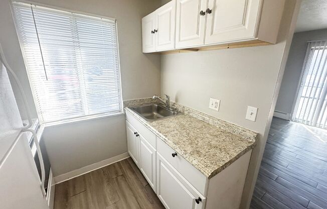 1 bed, 1 bath, 560 sqft, $825, Unit 605-07
