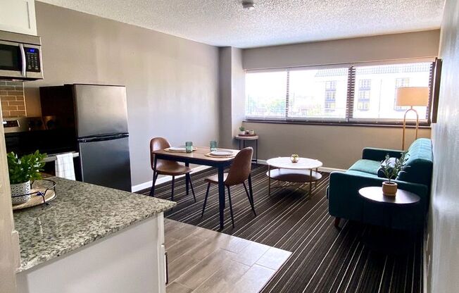 1 bed, 2 baths, 634 sqft, $1,095, Unit 109