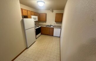 2 beds, 1 bath, $1,800