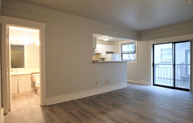 1 bed, 1 bath, 583 sqft, $1,375, Unit 120