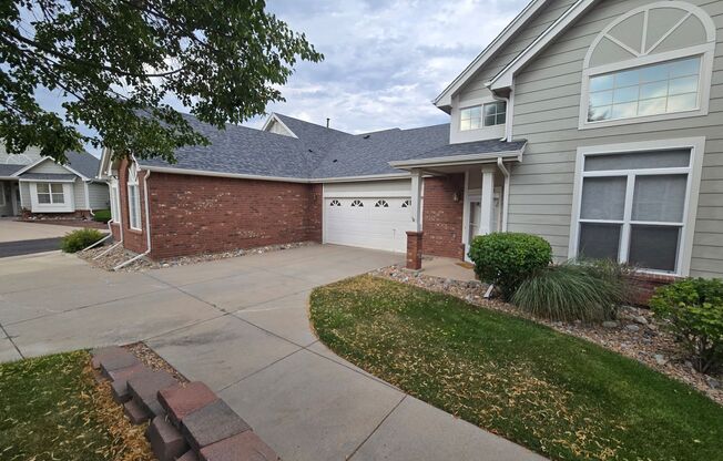 Bright and open Condo, walking distance to N-line Light Rail