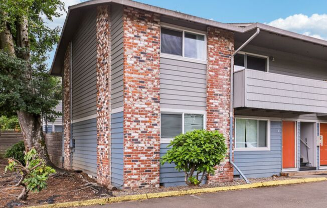 2 beds, 1 bath, 800 sqft, $1,325, Unit 431-01-15
