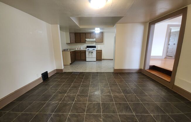 1300 W Prospect Ave.