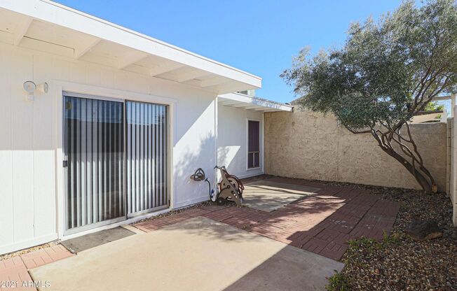 2 beds, 2 baths, $1,395