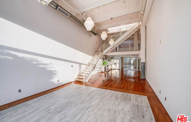 3 beds, 3 baths, 2,330 sqft, $8,500, Unit 106