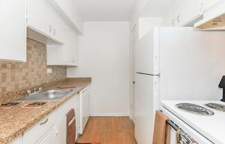 1 bed, 1 bath, 836 sqft, $949