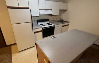 1 bed, 1 bath, 756 sqft, $1,150, Unit APT 29