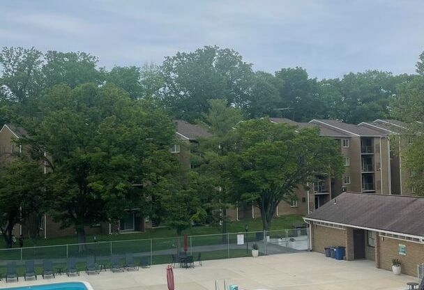 3 beds, 2 baths, 1,152 sqft, $2,200, Unit 14209 #202