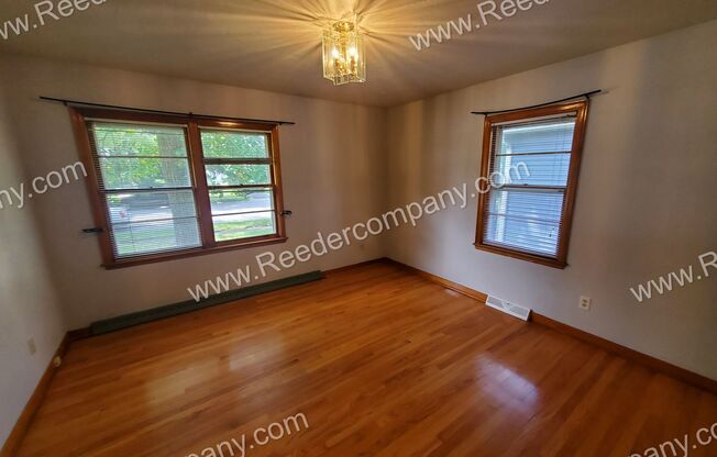 3 beds, 1 bath, $1,795