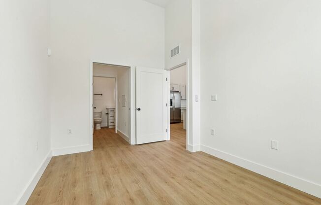 2 beds, 2 baths, 803 sqft, $1,995, Unit 106