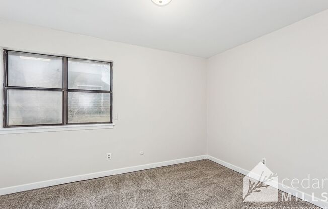 2 beds, 1 bath, 899 sqft, $800, Unit 1626 N. Holyoke