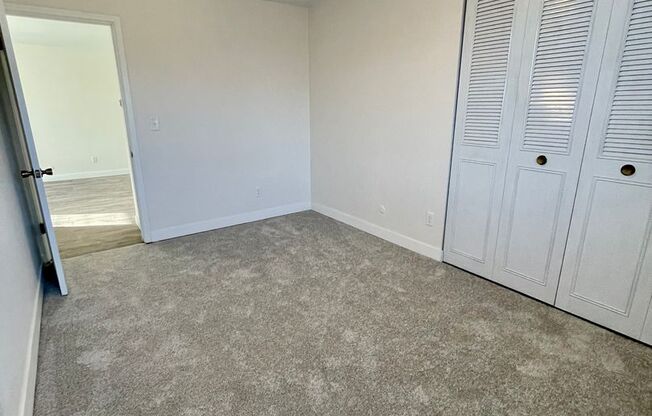 2 beds, 1 bath, $1,295, Unit 302