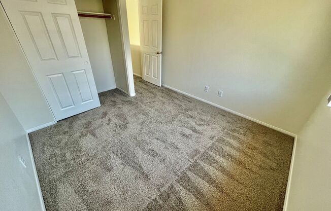 3 beds, 2 baths, $1,800