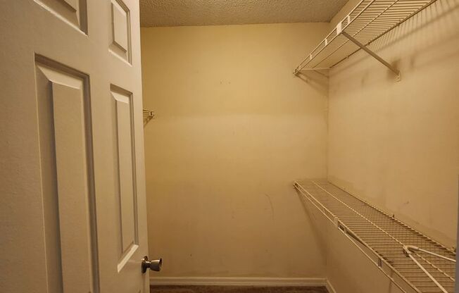 2 beds, 2 baths, $1,535, Unit Unit 4106E