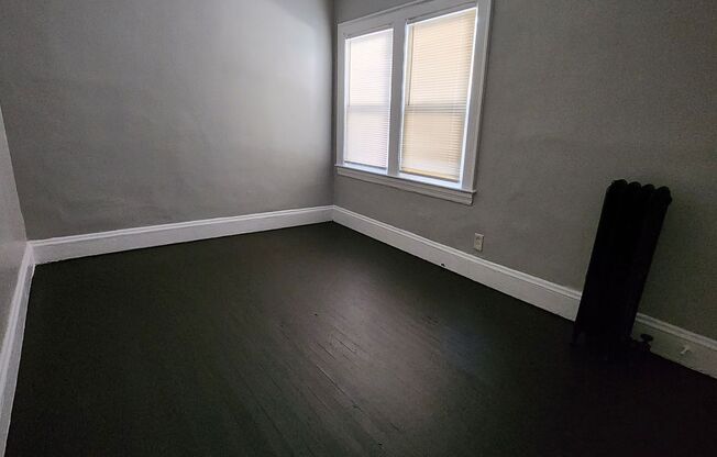 1 bed, 1 bath, 740 sqft, $900, Unit Unit 12a