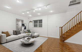 324 E 112 ST