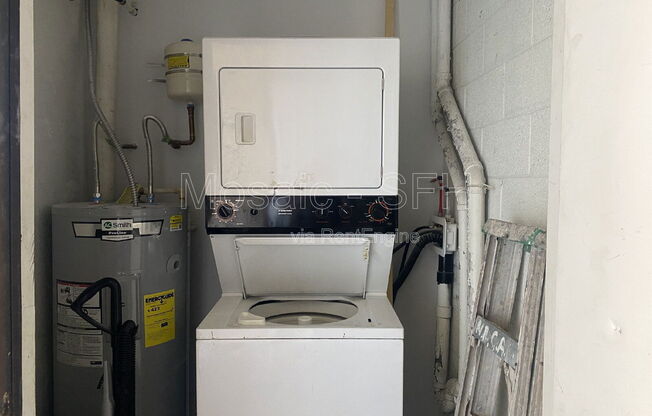 1 bed, 1 bath, 672 sqft, $825, Unit Apt 1050